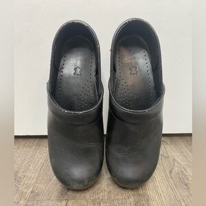 Dansko Cambrio Black Leather Clogs, Size 39
